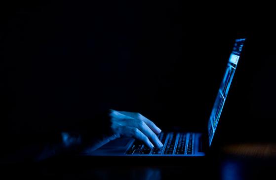 Tres dias após ataque, hacker continua roubando fundos das carteiras da FTX