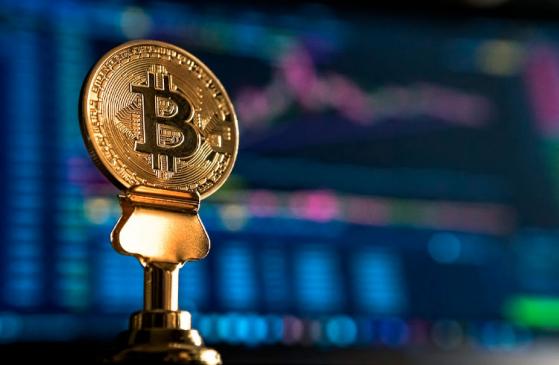 Bitcoin por US$ 19 mil: dólar impulsiona mercado e ETH, BNB, MATIC, AXS, SAND e Dogeocin registram alta de até 7%