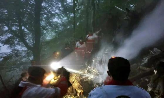 Presidente do Irã morre aos 63 anos depois de queda de helicóptero