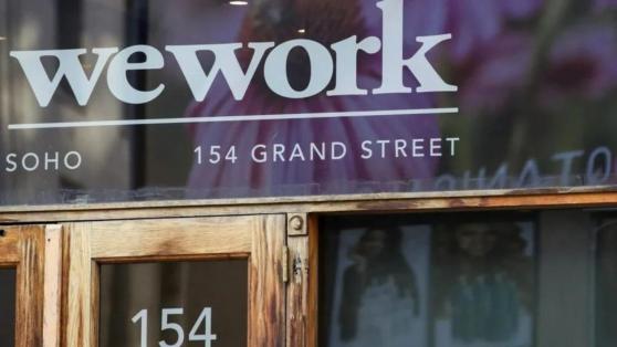 WeWork flerta com falência pela terceira vez; dívidas somam US$ 18,7 bilhões
