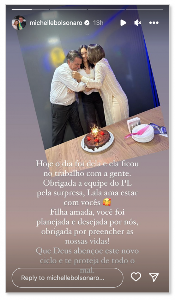 Bolsonaro e Michelle comemoram aniversário da filha Laura no Alvorada