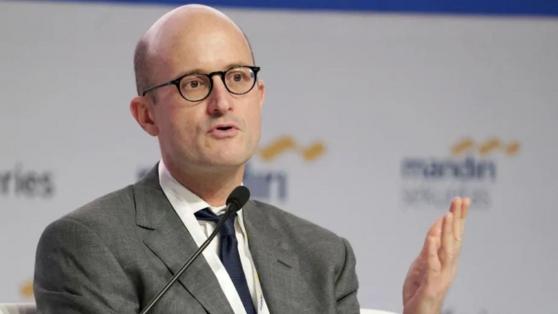 Dólar a US$ 4,5 e Brasil será a nova Suíça; quem é Robin Brooks, o ‘Careca do Goldman’?